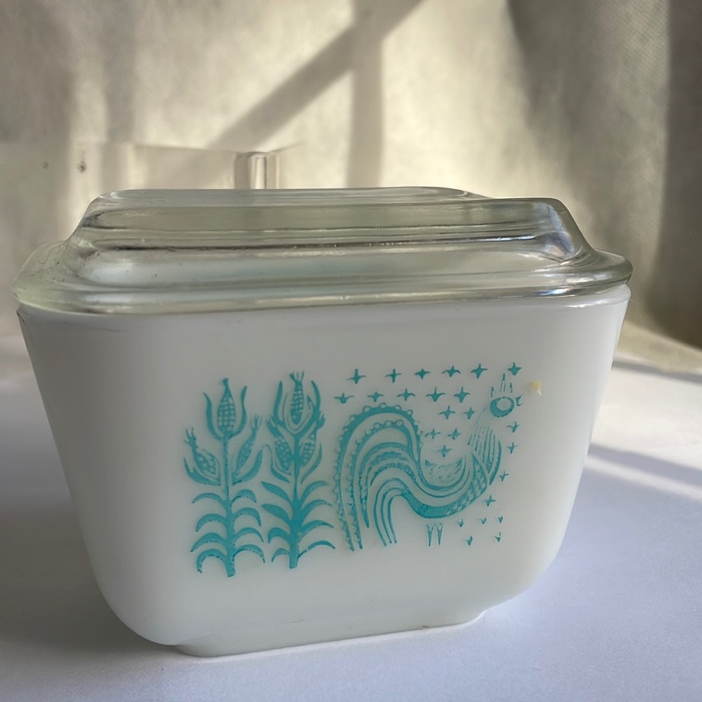 Vintage  Pyrex Amish butterprint refrigerator dish 501 1 1/2cu…